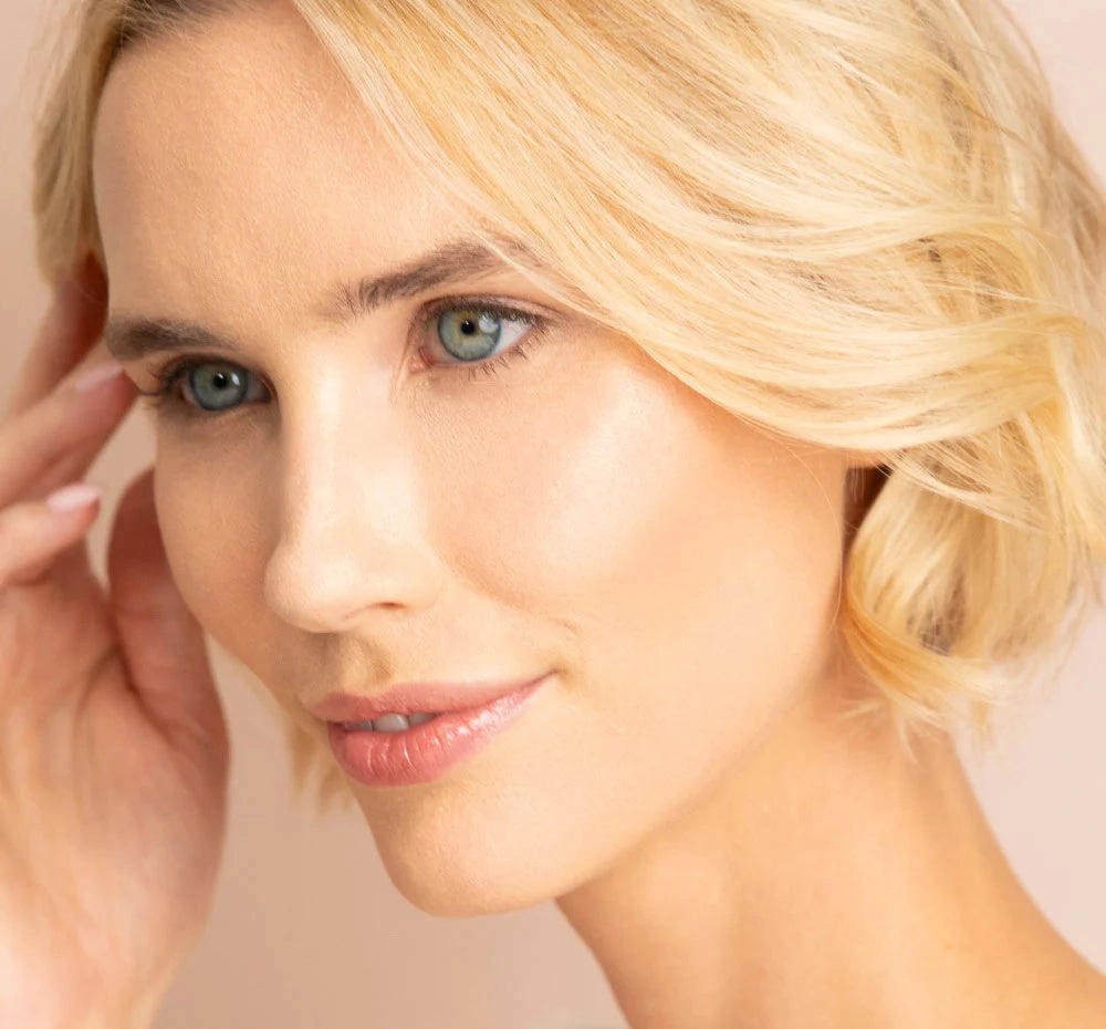 Golden Moon Dip Illumination Mousse with Retinol   Wrinkle-Targeting Peptides