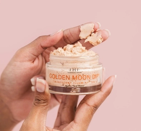 Golden Moon Dip Illumination Mousse with Retinol   Wrinkle-Targeting Peptides