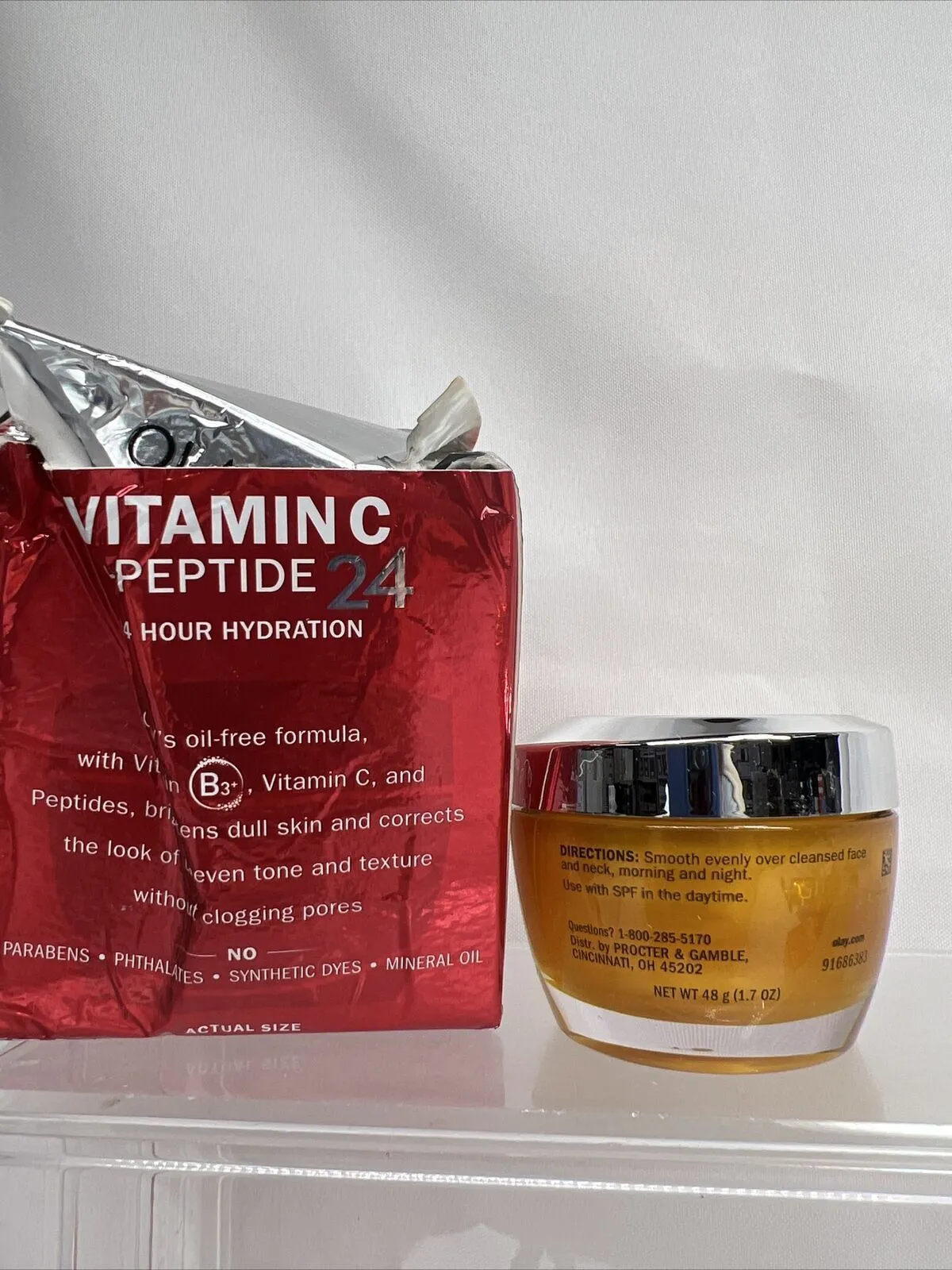 Olay Regenerist Vitamin C   Peptide 24 Hydrating Moisturizer 1.7oz BOX DAMAGE