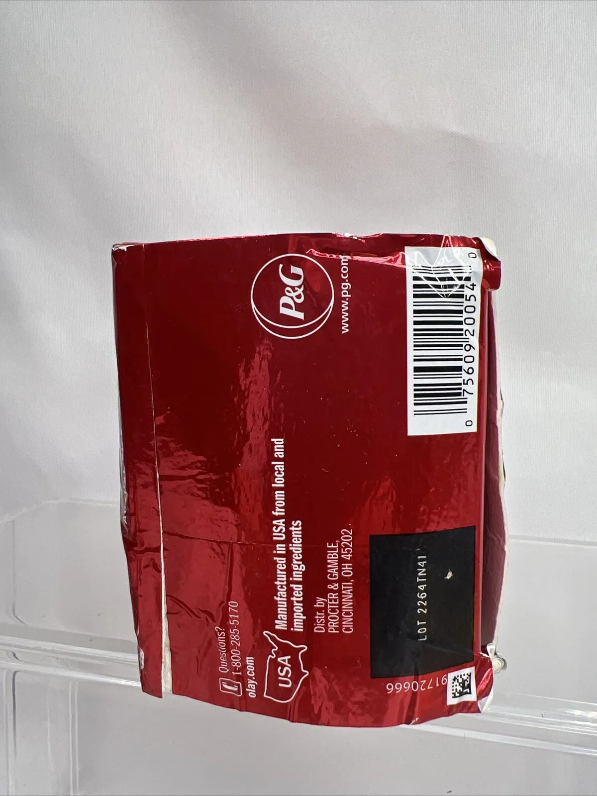 Olay Regenerist Vitamin C   Peptide 24 Hydrating Moisturizer 1.7oz BOX DAMAGE